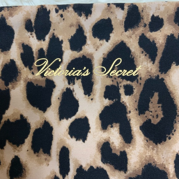 Victoria’s Secret leopard 7/8 leggings - Picture 6 of 8